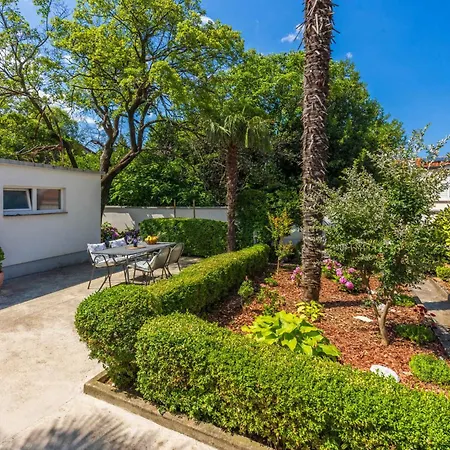 In 45080 * Crikvenica