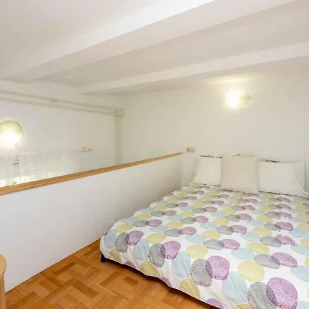 Apartman In 45080 *